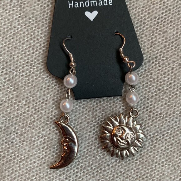 Earrings - Moon & Sun Silver tone with peal beads Earrings - Picture 1 of 4